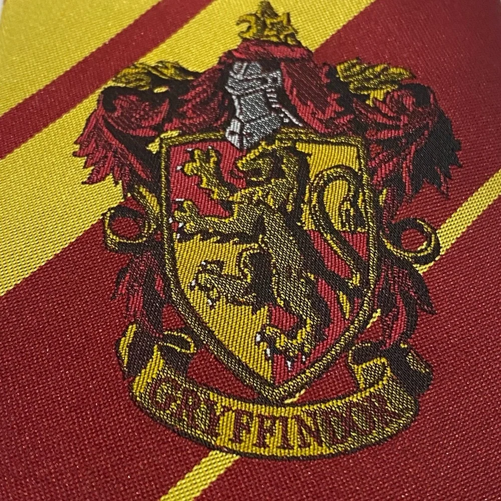 Harry Potter Gryffindor Boys Tie Burgundy Gold Stripes Shield Logo 47
